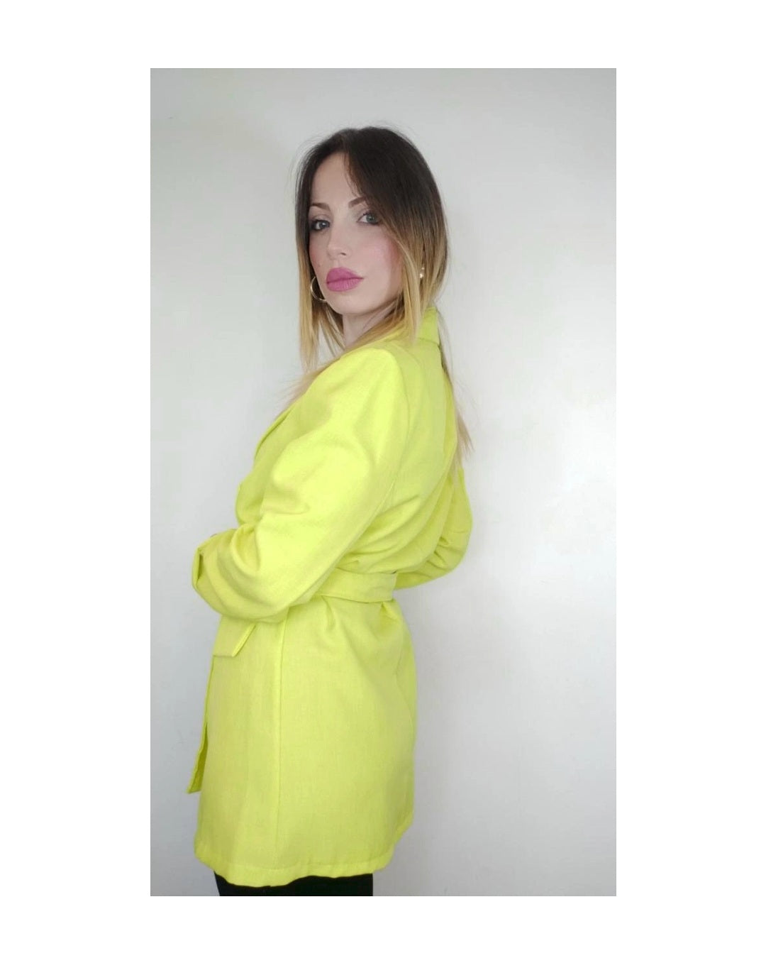 95% viscose jacket with button: LIME!