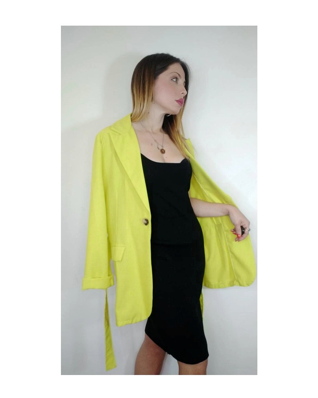 95% viscose jacket with button: LIME!