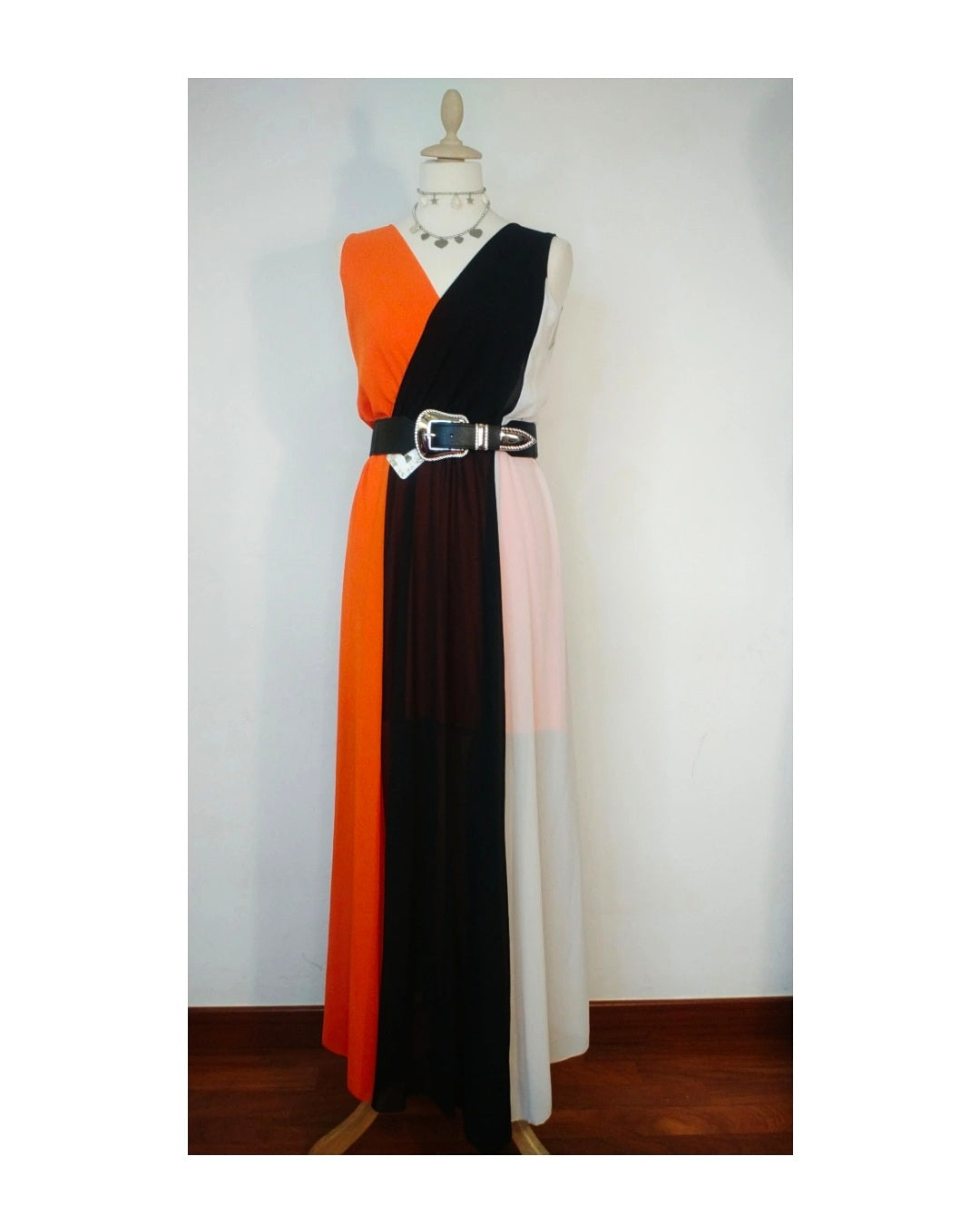 Long tricolor dress!