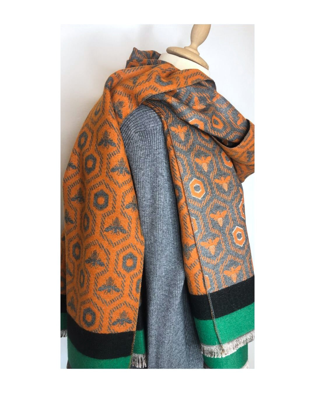 Double-face cashmere, wool, viscose scarf: API!