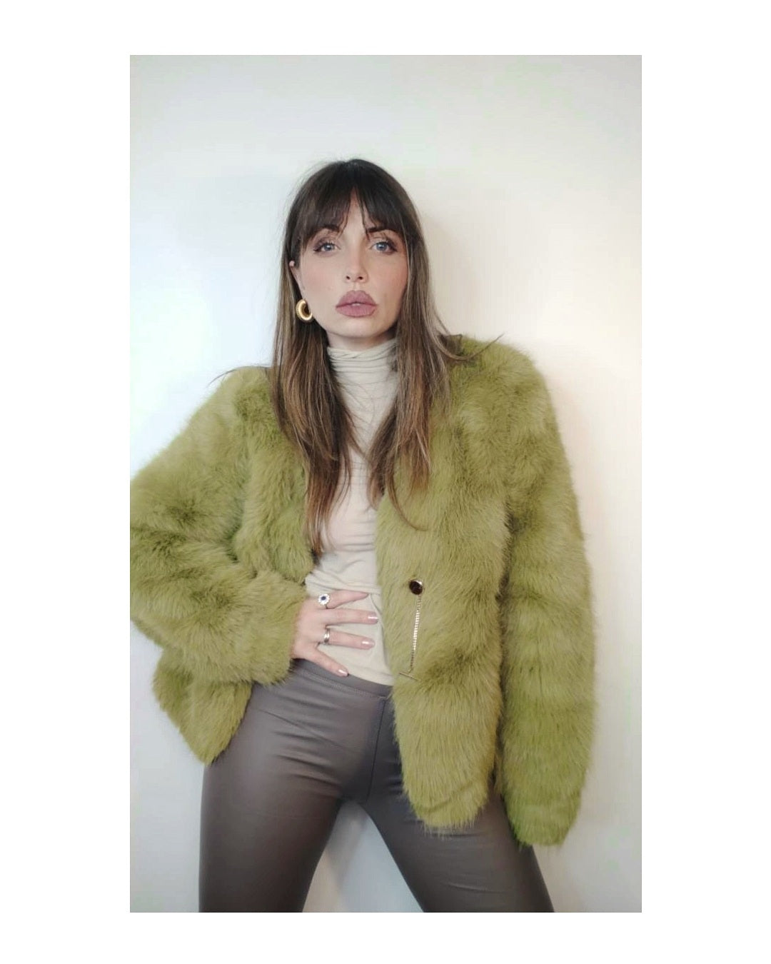 Ecofur verde con gancetto oro!