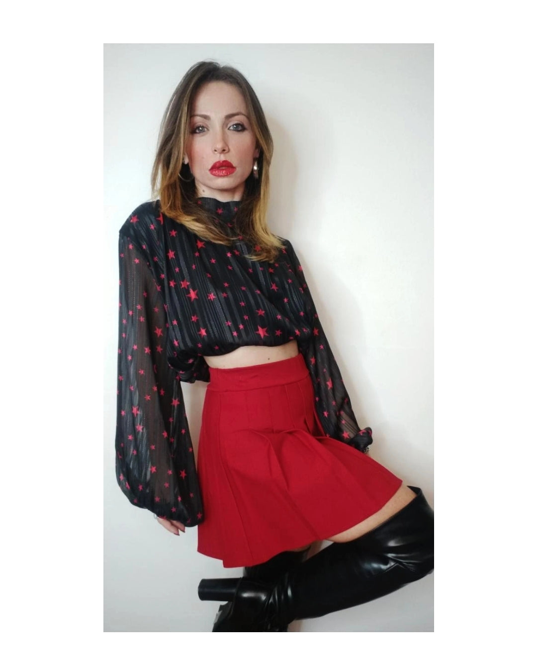 RED pleated trousers!