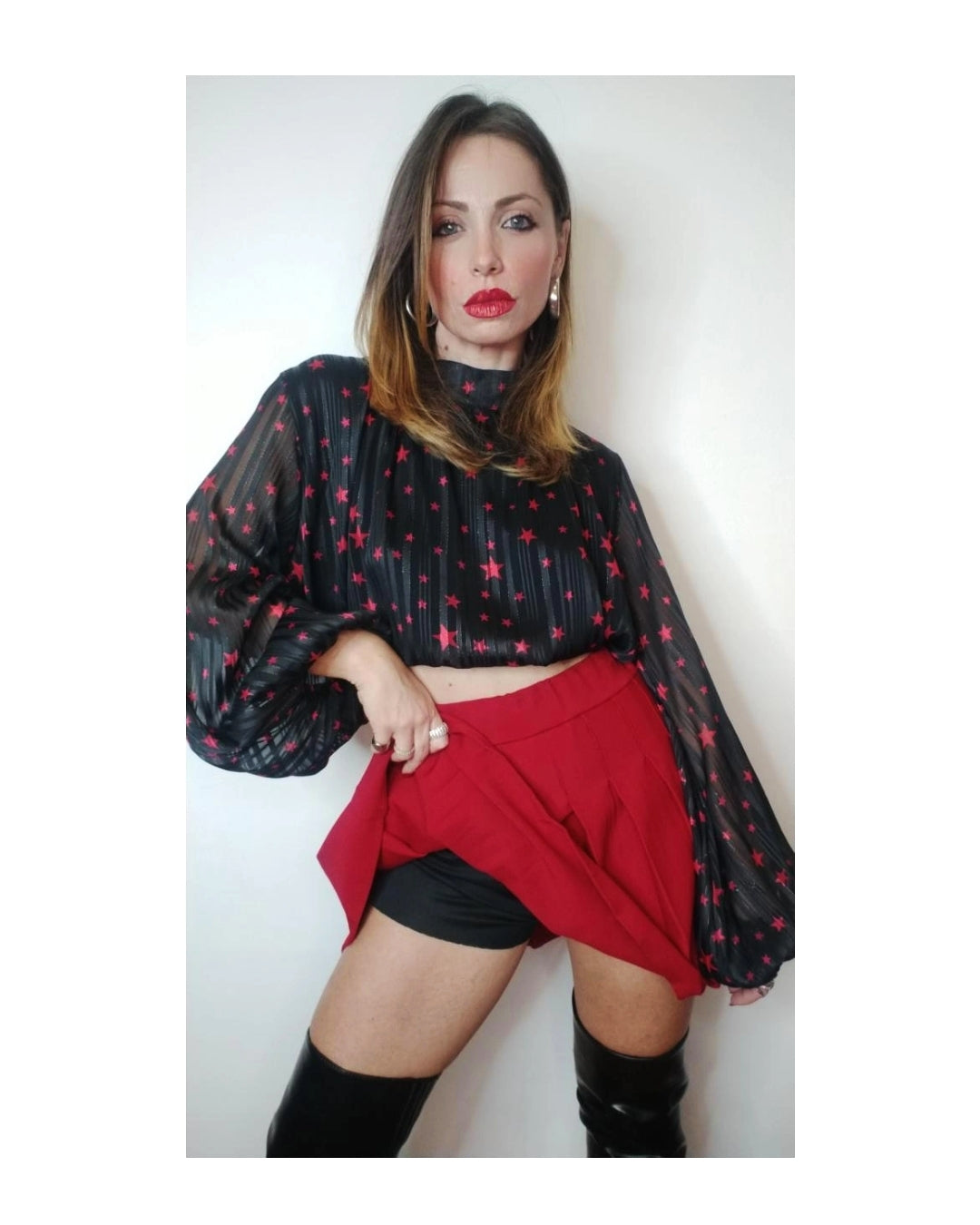 RED pleated trousers!