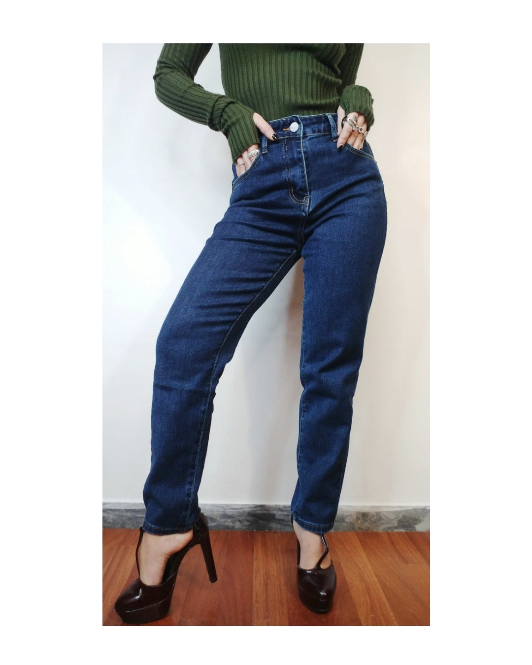 Mom Fit Vintage Style Jeans!