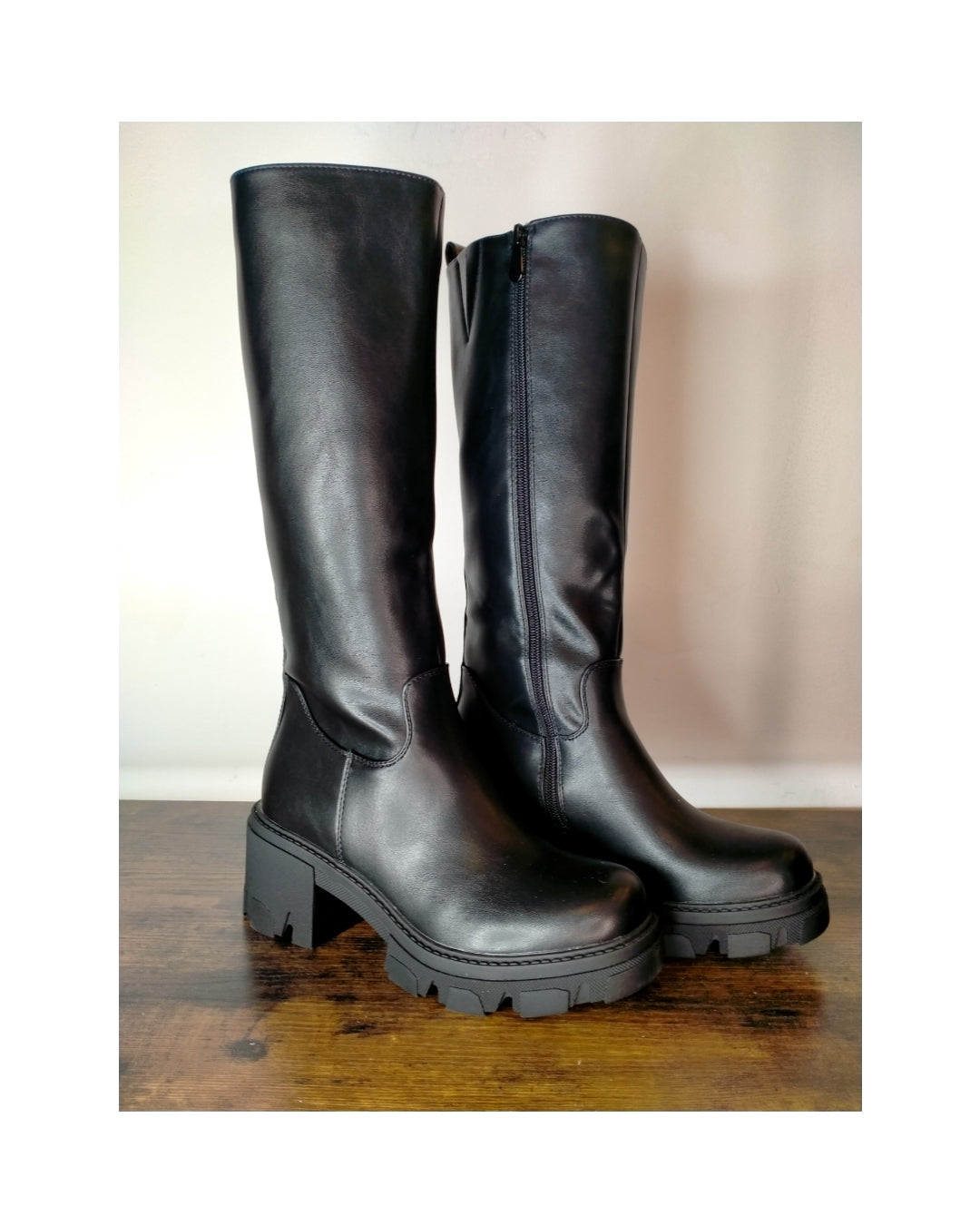 Faux leather boot with upper!