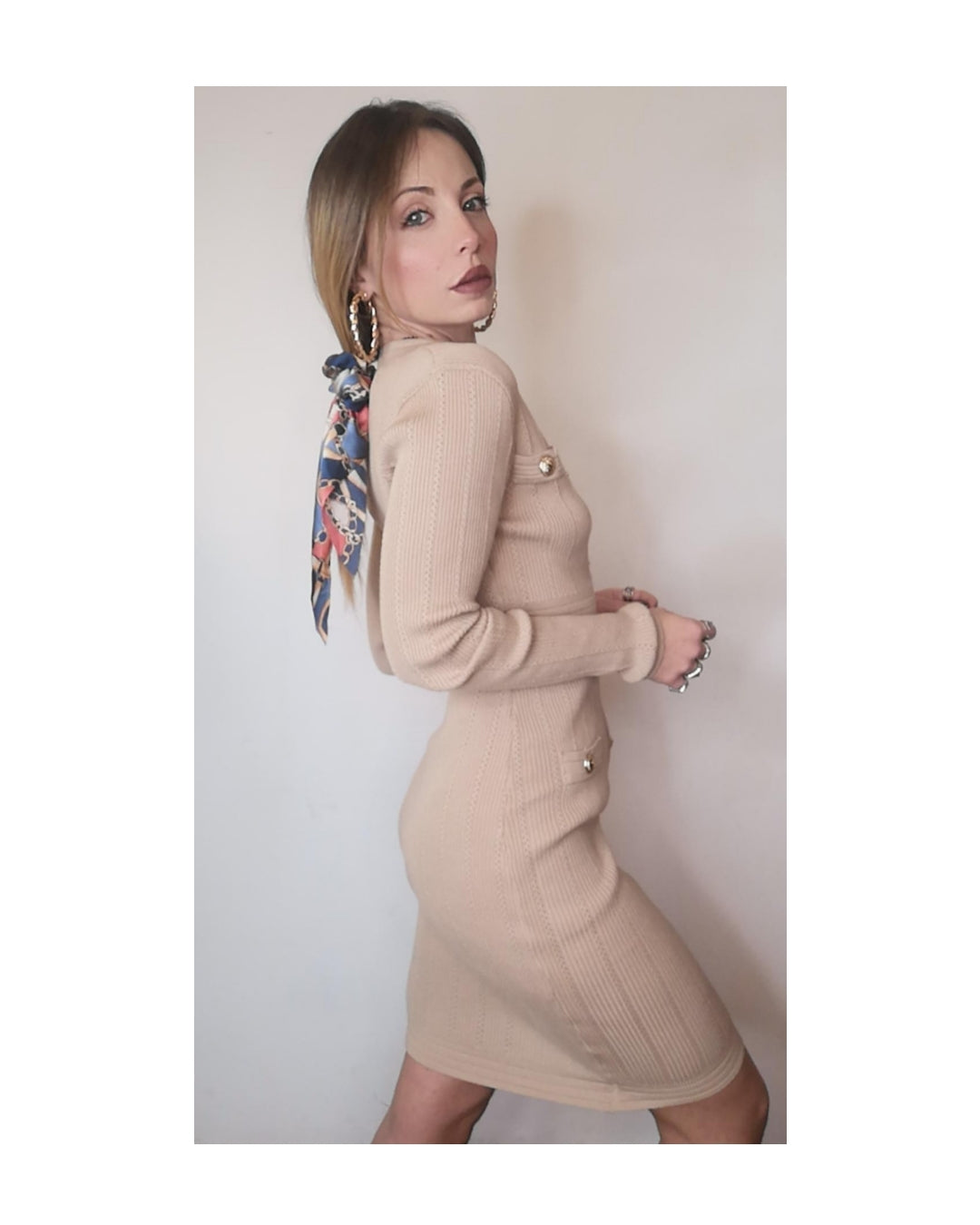 Chic V-neck sheath dress: BEIGE!
