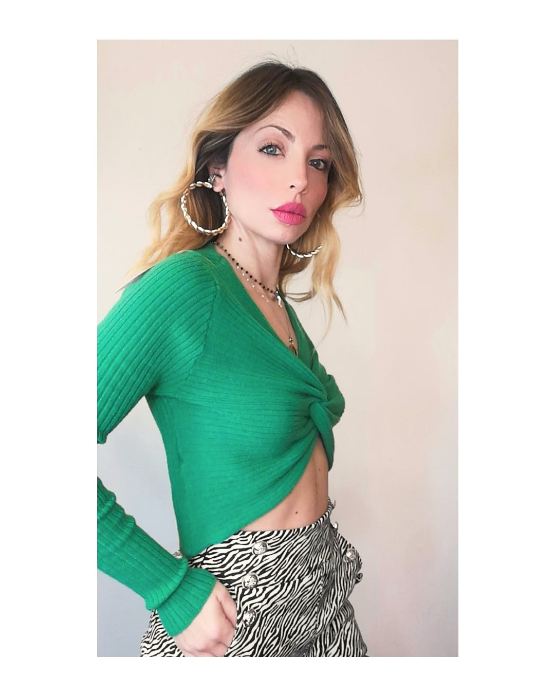 Cropped bow sweater, GREEN!