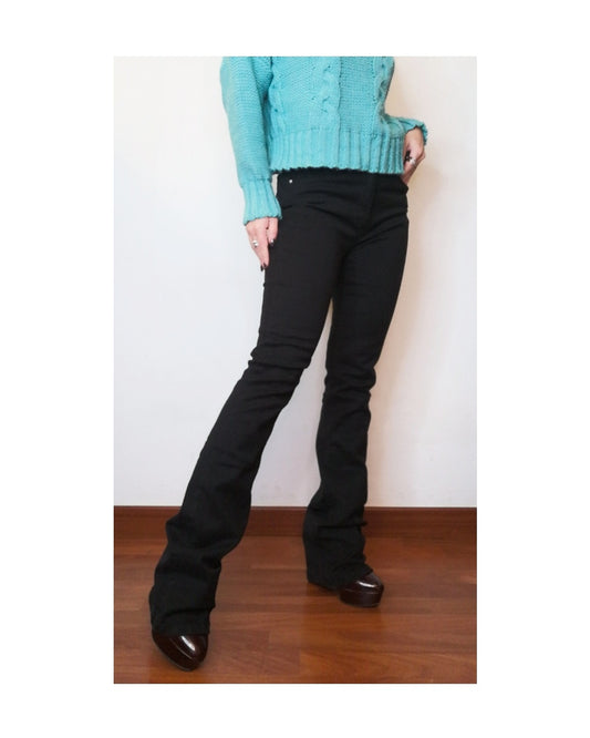 Jeans scuro a zampa!