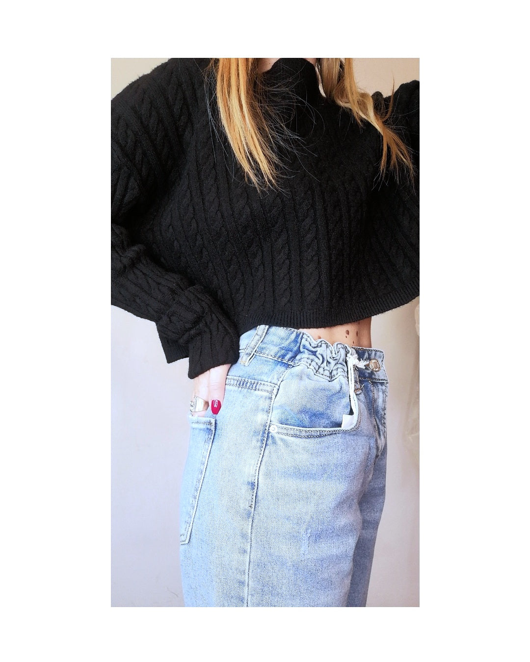 BOB-like sweater, BLACK braids!