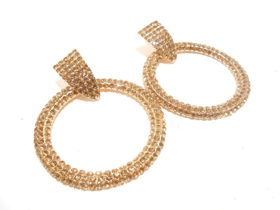 GOLD CIRCLE earrings!