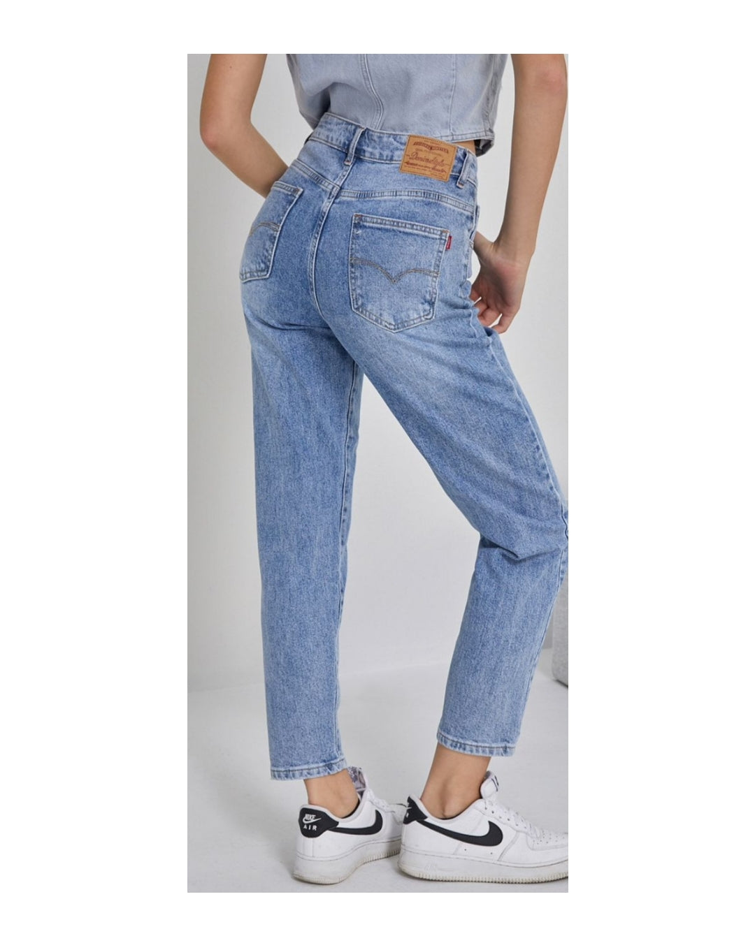 Jeans mom fit no stretch!