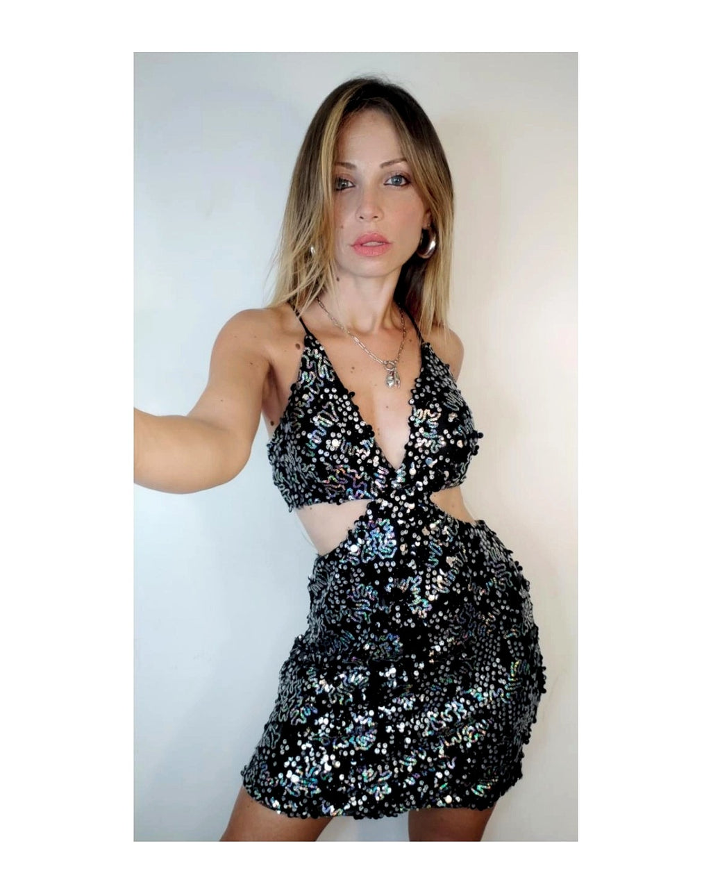 Abito cut out full paillettes!