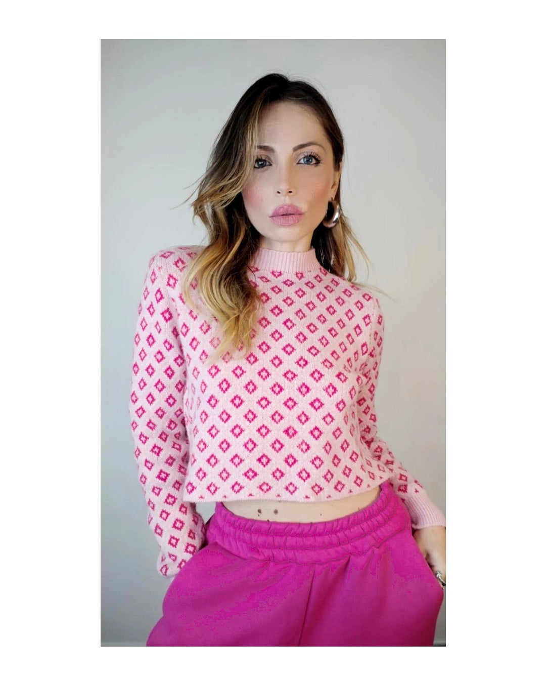 Maglione crop fantasia '70style: ROSA!