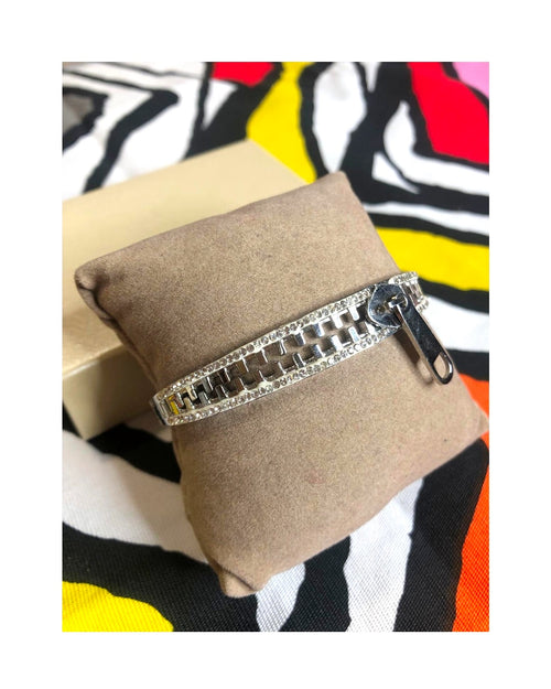 Combo bracelets, ZIP &amp; HALF NAIL!