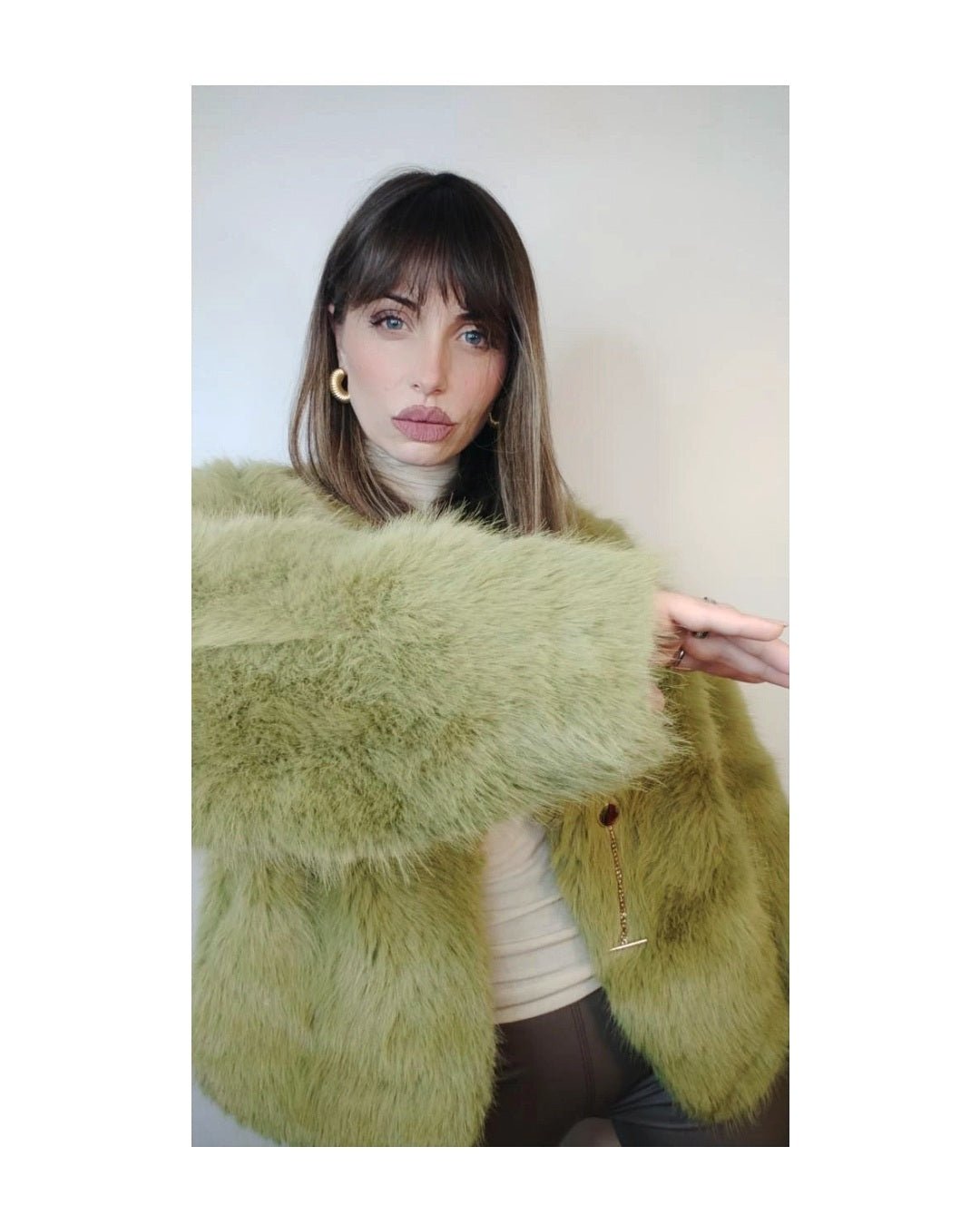 Ecofur verde con gancetto oro!