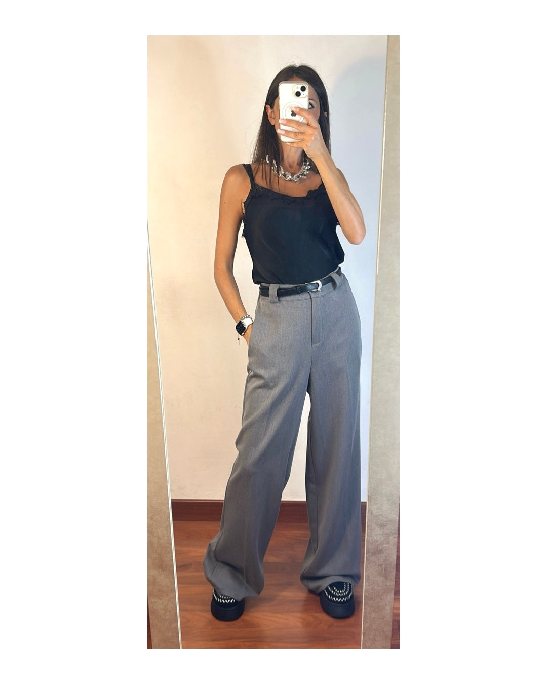 Pantalone a palazzo grigio!