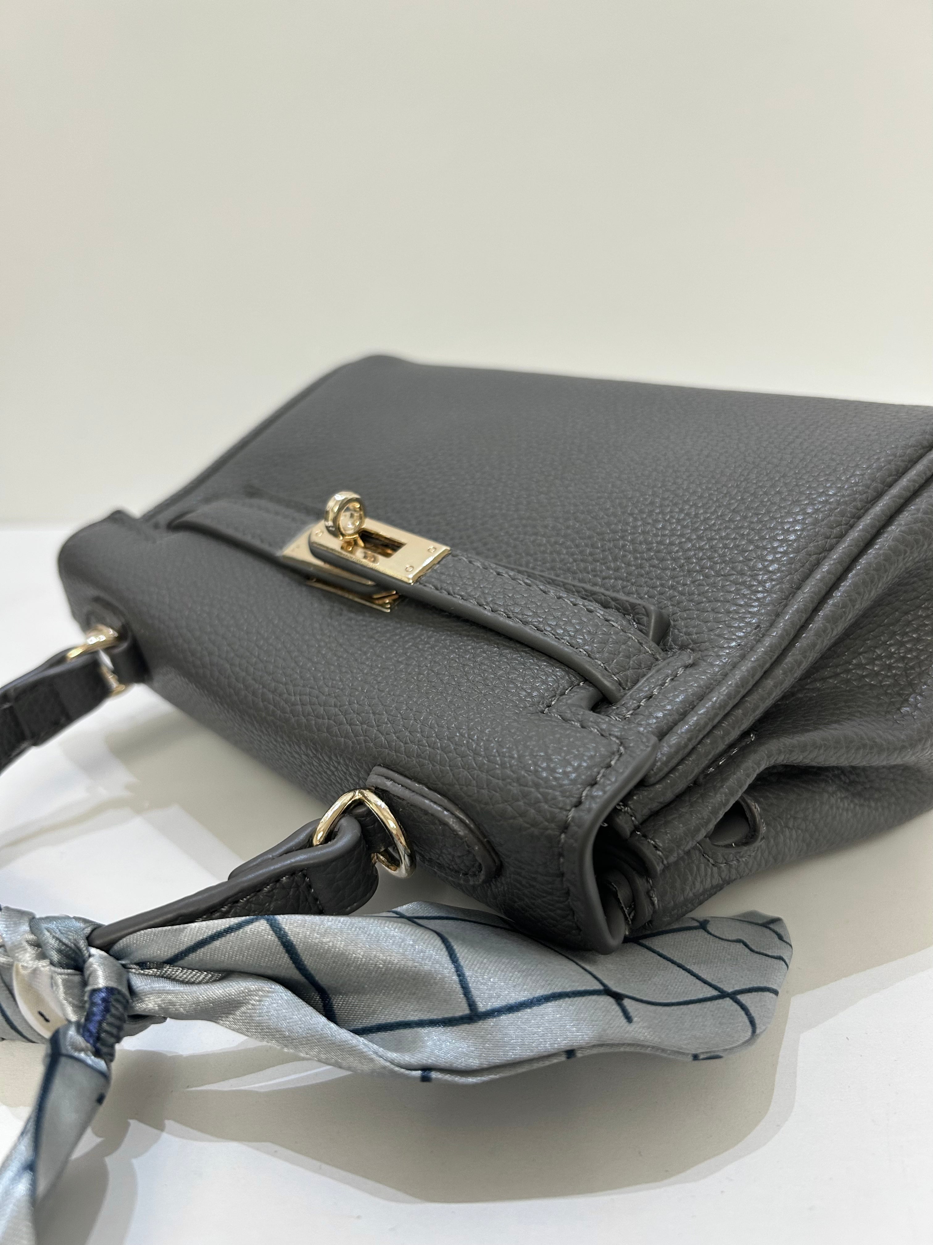 Borsa mini con manici e tracolla!