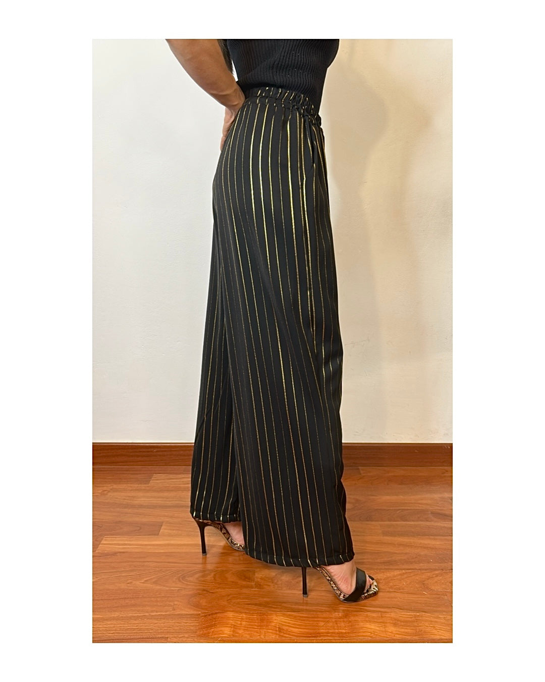 Pantalone gaucho con elastico righe oro!