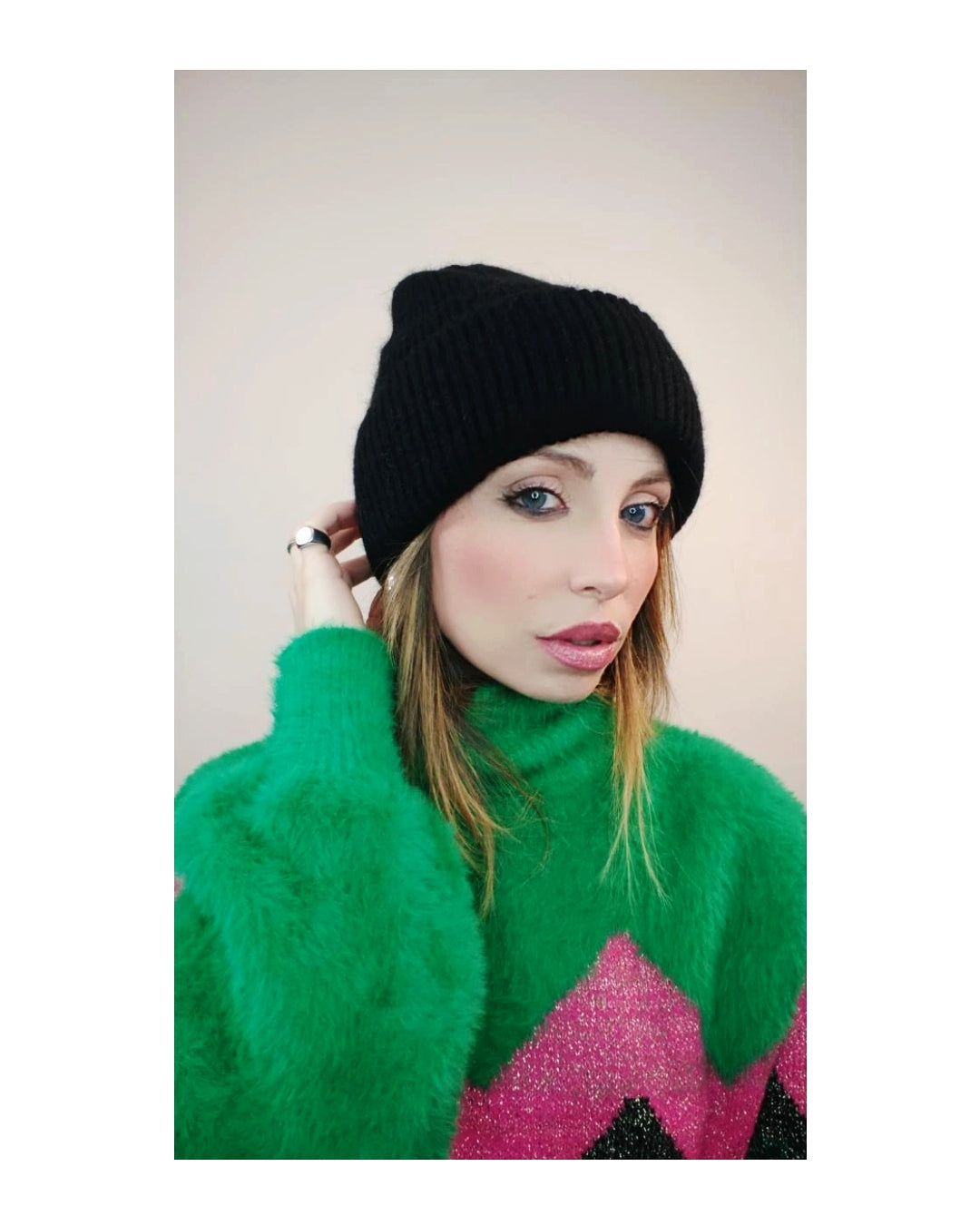 CAPPELLO BEANIE 60%ANGORA, 30%LANA, 10%VISCOSA!