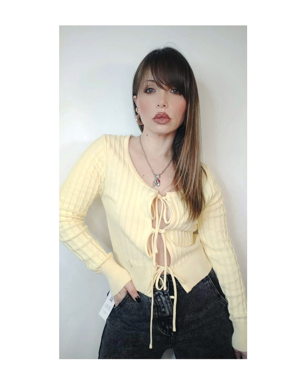 Cardigan in filo 70% viscosa tris fiocchetti!