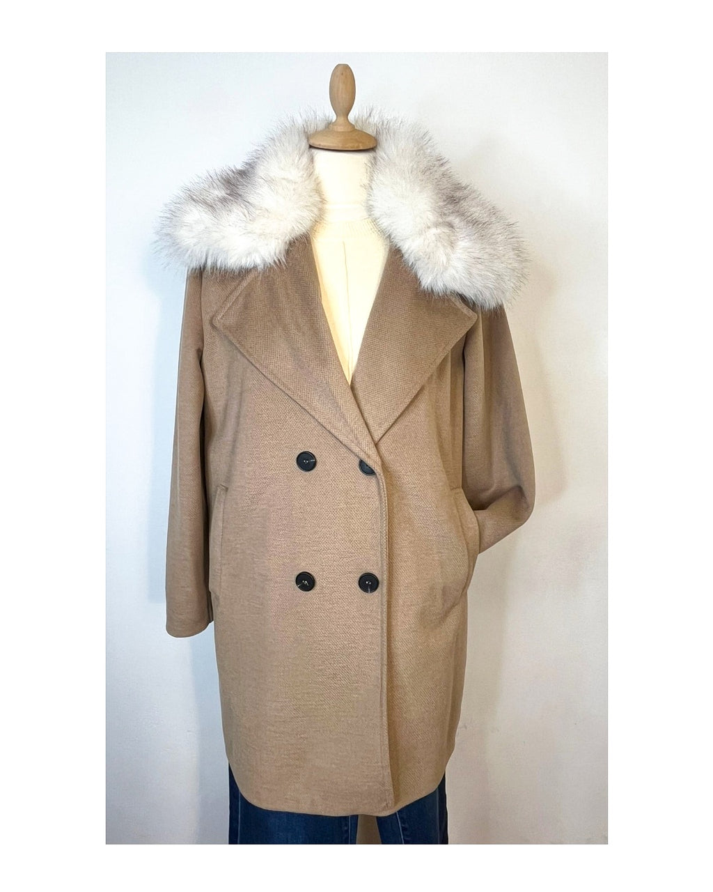 Cappotto bicolor doppiopetto con collo ecofur!
