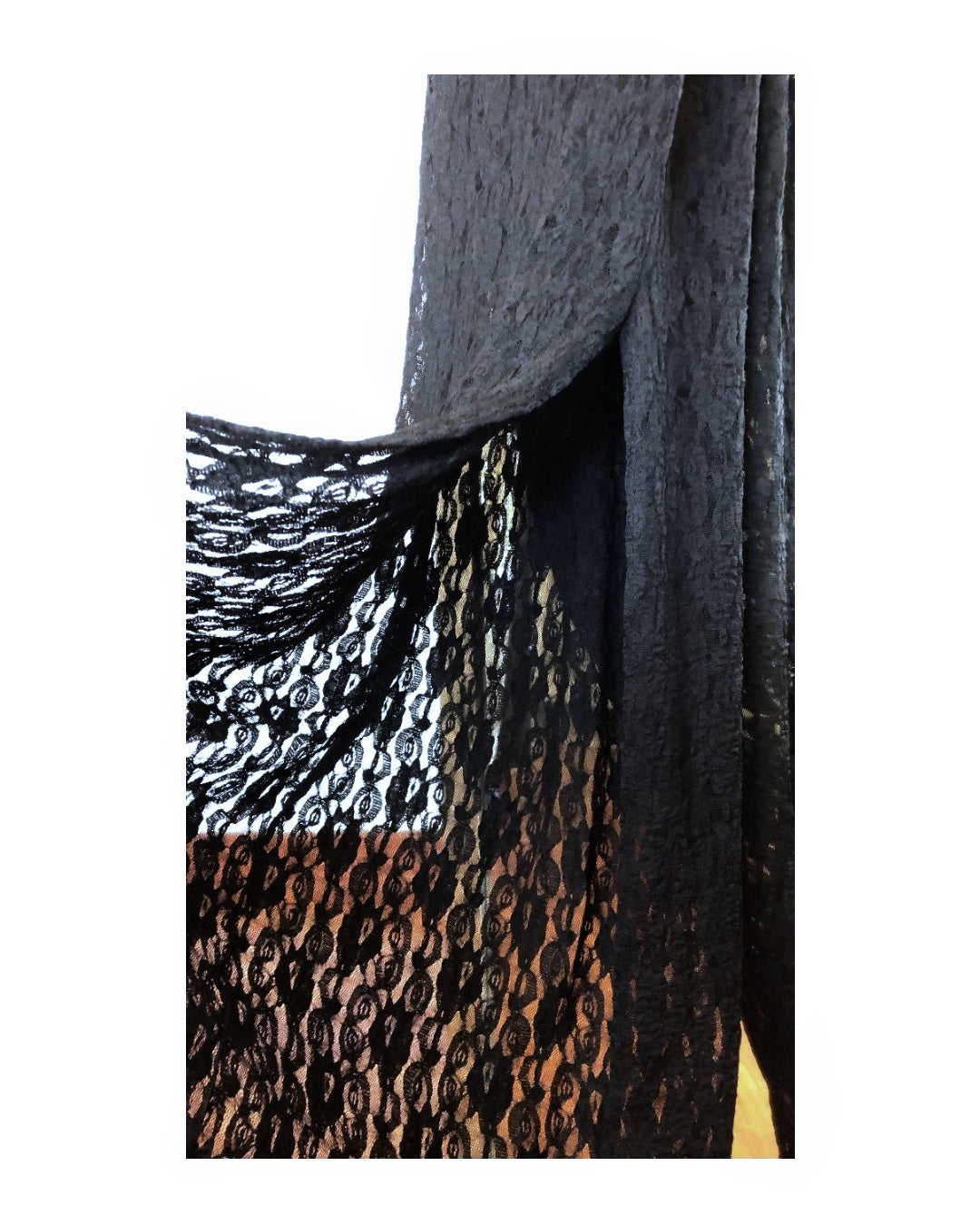 Tubino lungo in pizzo con scollo a V sulla schiena!