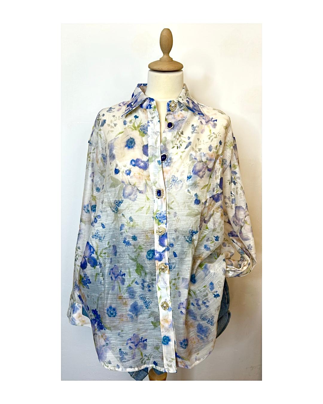 Camicia a fiori con bottoni misti perla e strass!