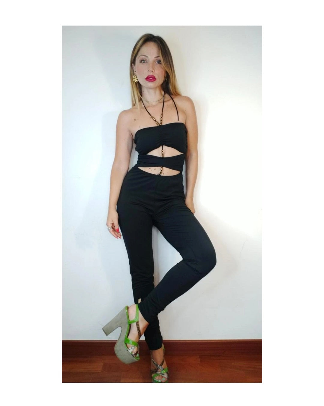 Tuta lycra cut out con perline!