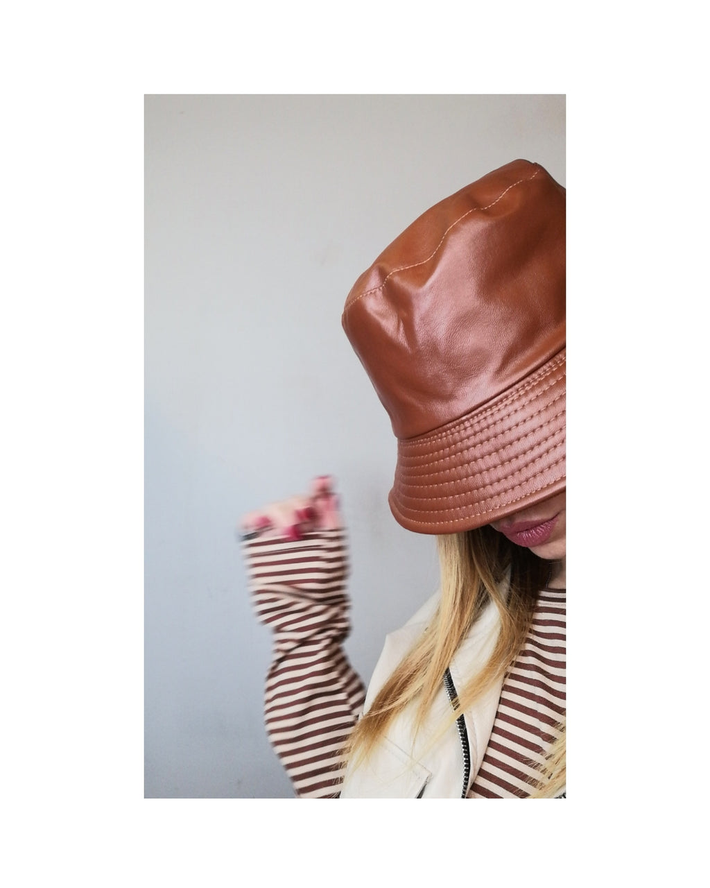 Bucket Hat Faux Leather!