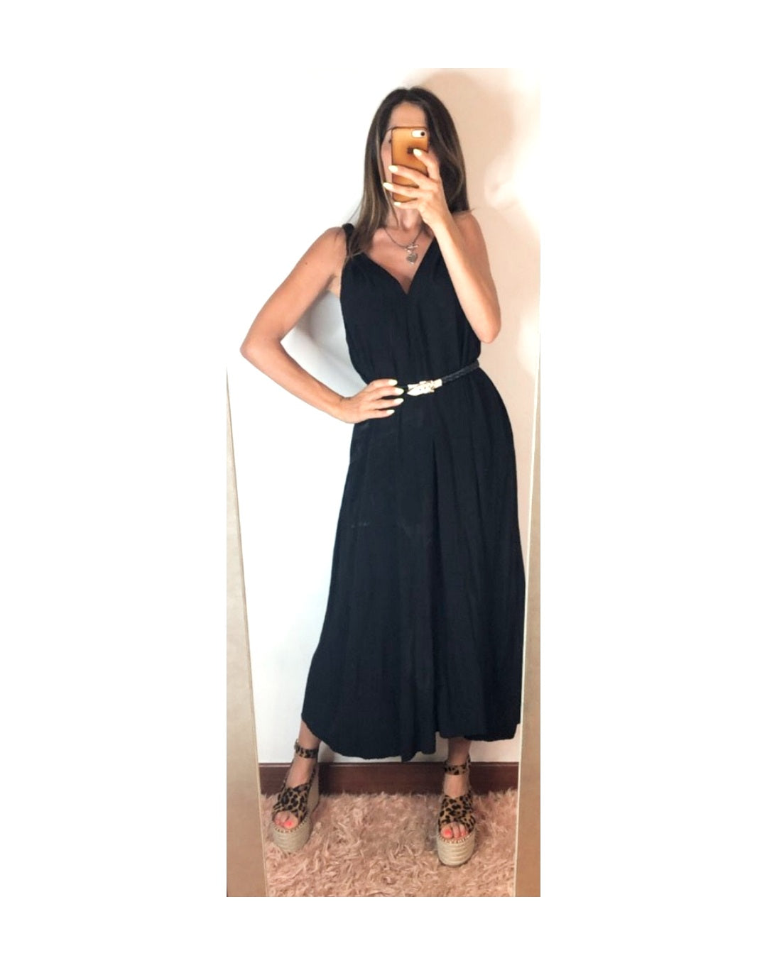 100% viscose dress with gathered shoulder strap: BLACK!