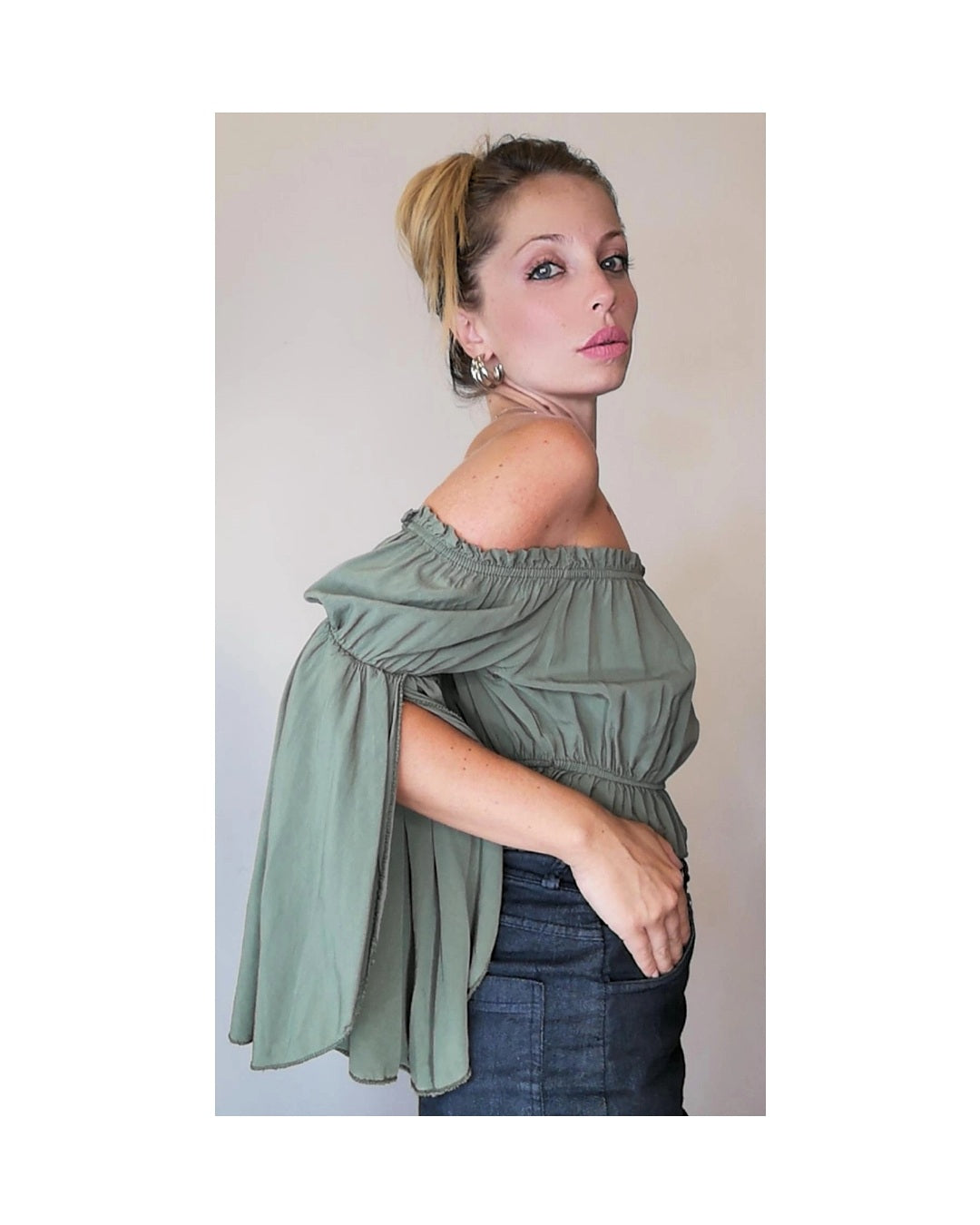 Top scollo a barchetta, VERDE MILITARE!