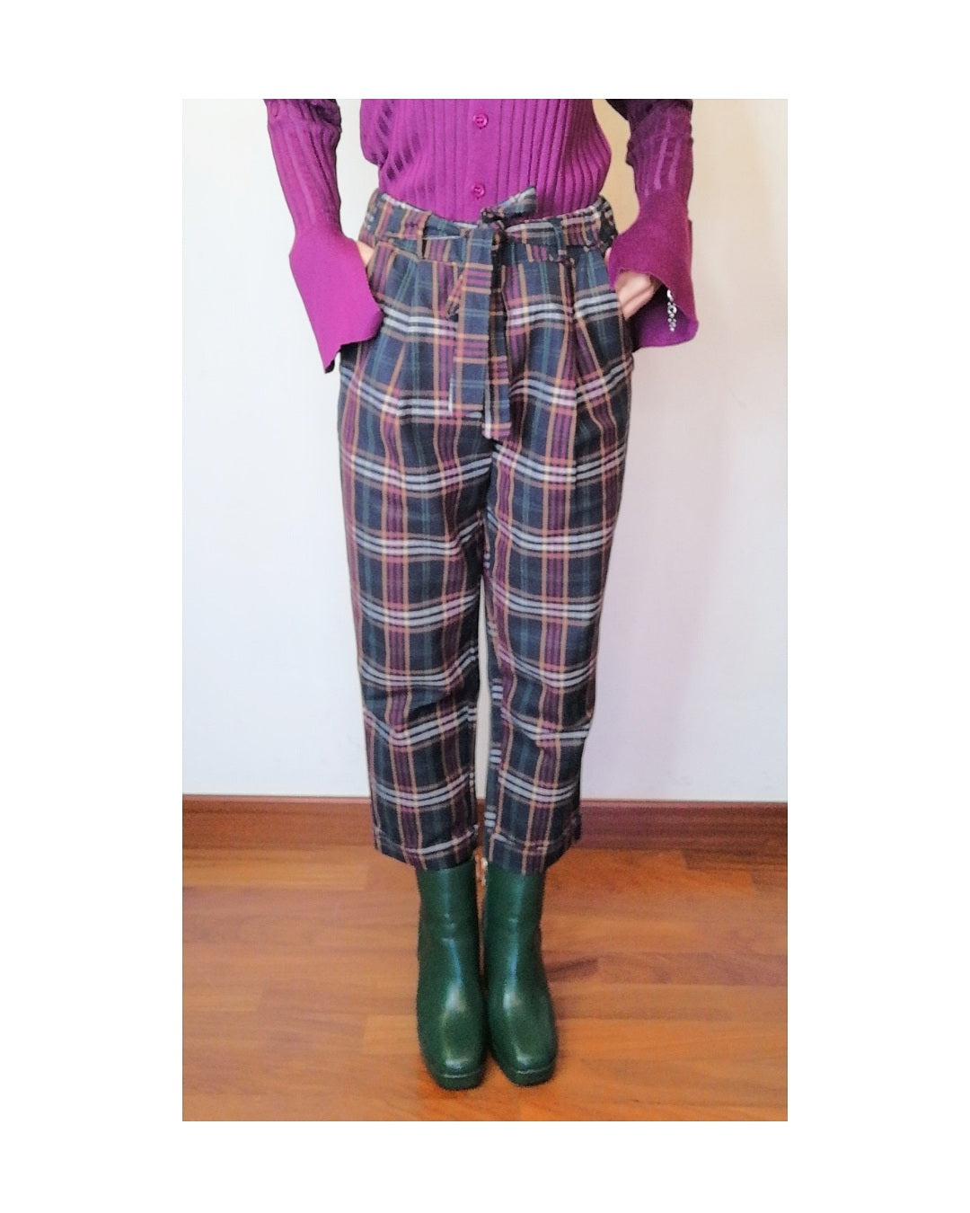 Blue tartan 'Capri' trousers: S!