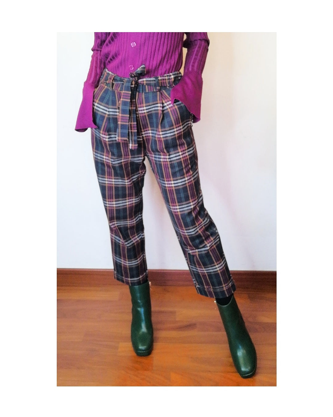 Blue tartan 'Capri' trousers: S!