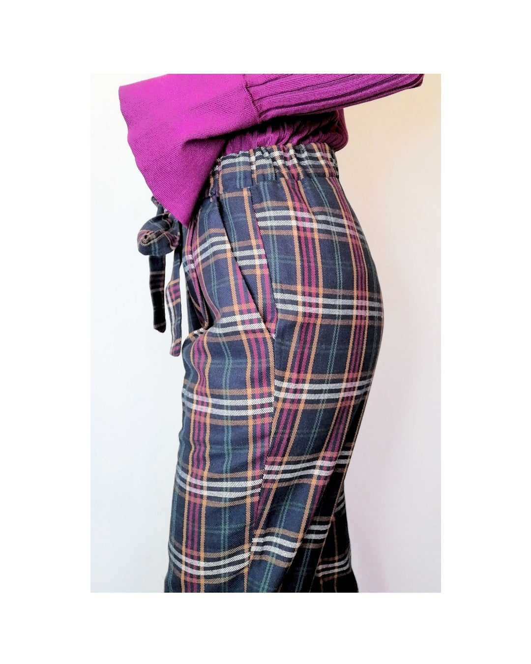 Blue tartan 'Capri' trousers: S!