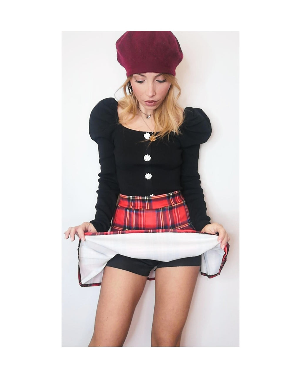 Tartan trousers: RED!