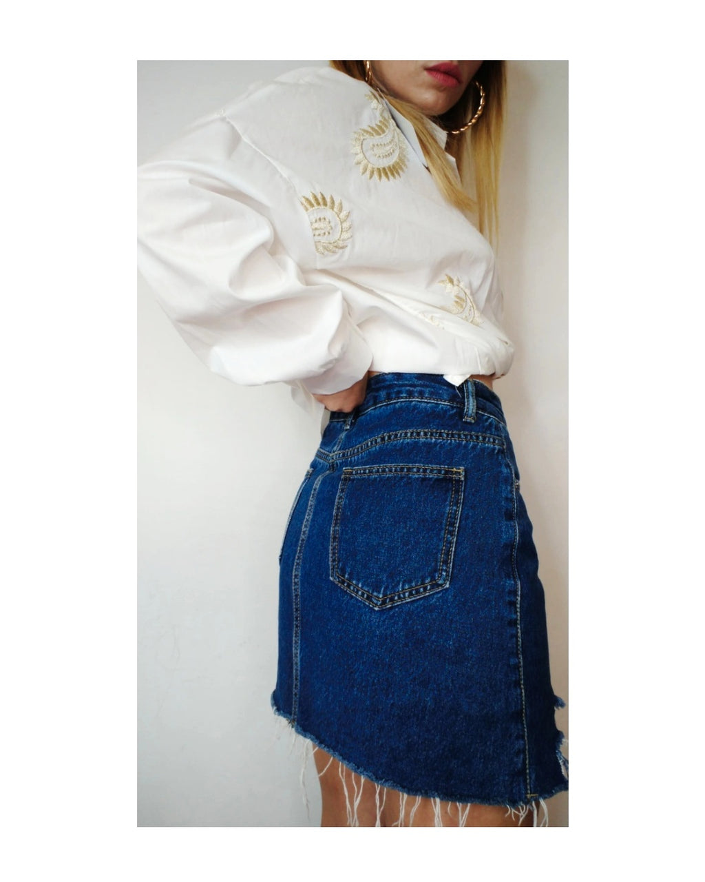 Dark wash no stretch denim mini skirt!